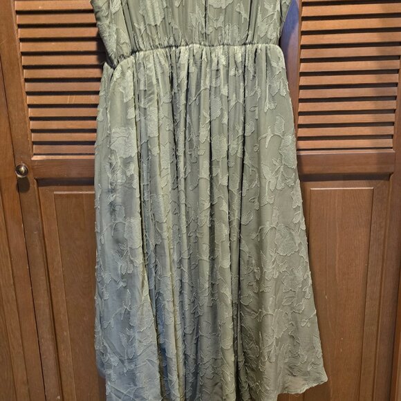 Torrid Festi Stretch Lace Hi Lo Lace Up Maxi Dress - Picture 9 of 10